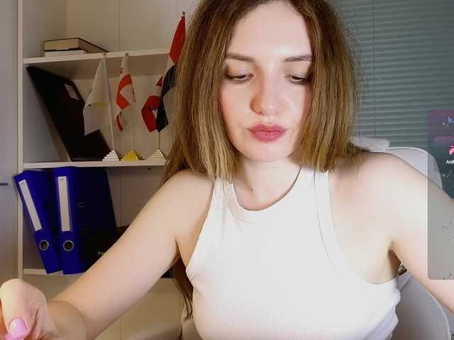 marykiskis's BongaCams show and profile