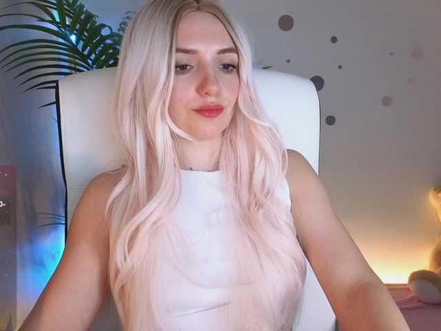 marykiskis's BongaCams show and profile