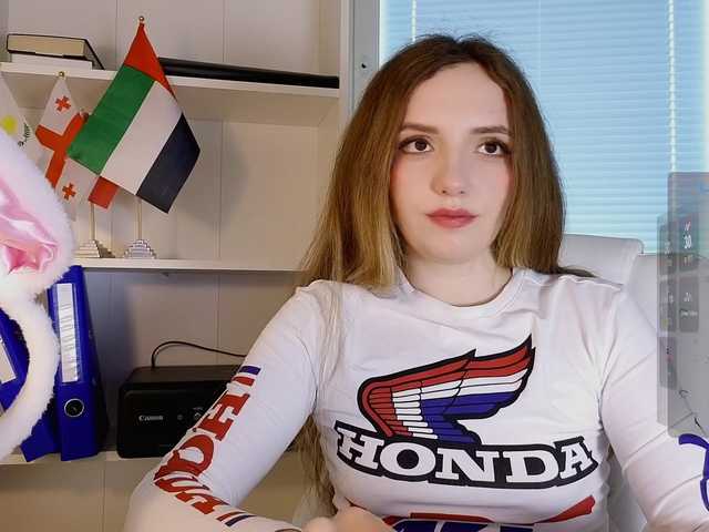 marykiskis's BongaCams show and profile