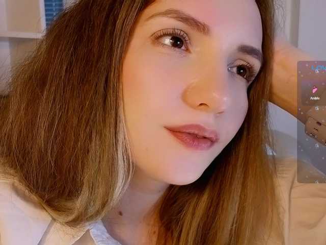 marykiskis's BongaCams show and profile