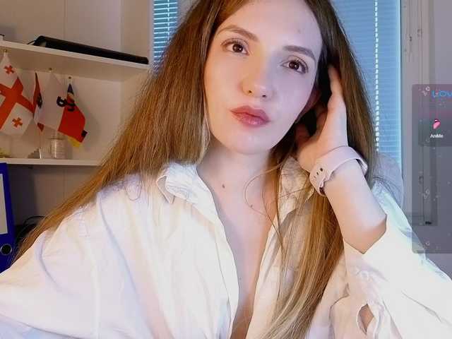 marykiskis's BongaCams show and profile