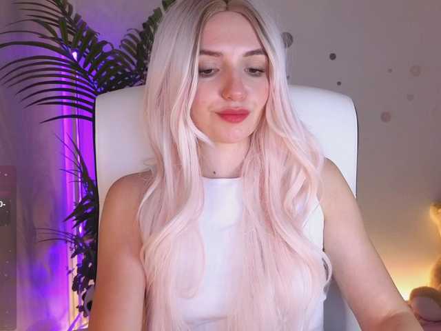 marykiskis's BongaCams show and profile