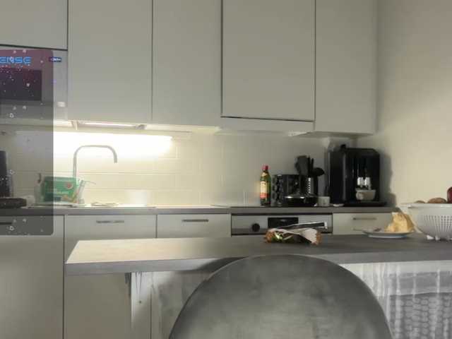 marykiskis's BongaCams profile