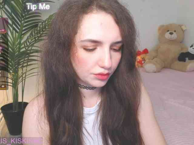 Kris_kiskis webcam