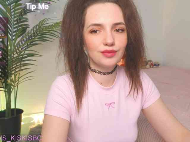 Kris_kiskis webcam