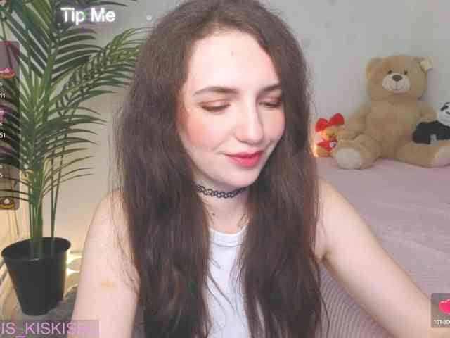 Kris_kiskis webcam