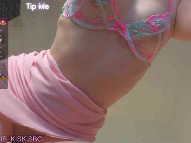 Kris_kiskis webcam