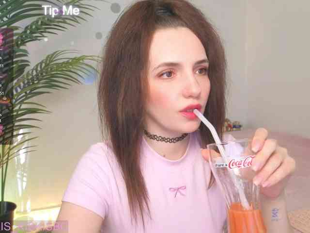 Kris_kiskis webcam