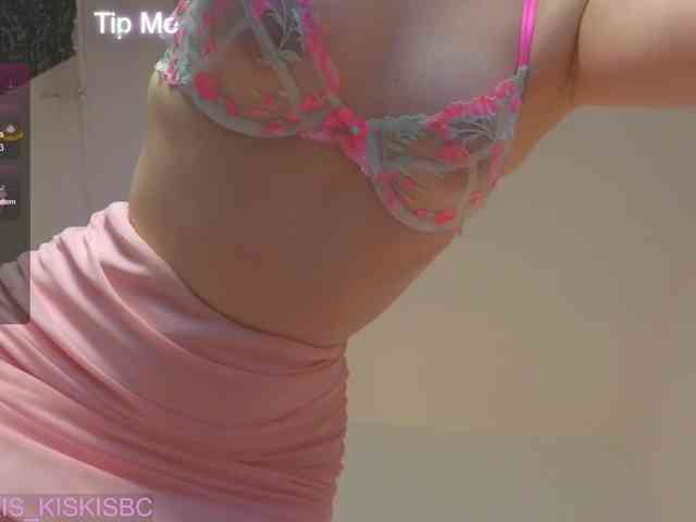 Kris_kiskis webcam