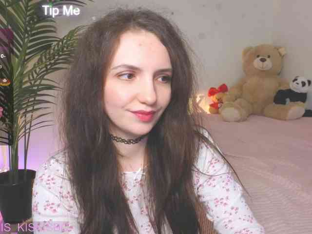 Kris_kiskis webcam
