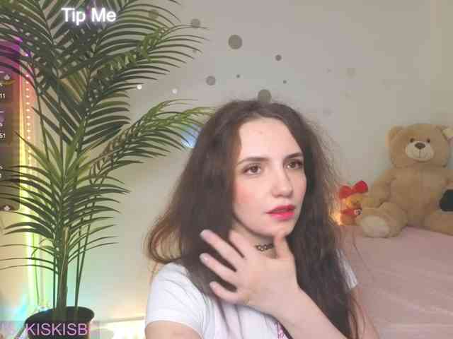 Kris_kiskis webcam
