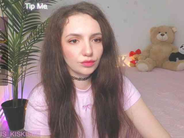 Kris_kiskis webcam