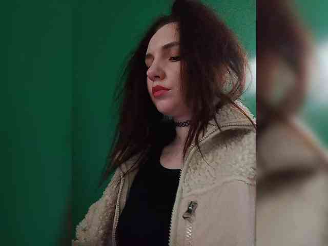 Kris_kiskis webcam