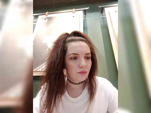Kris_kiskis webcam