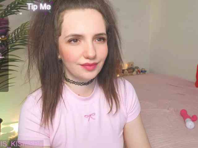Kris_kiskis webcam