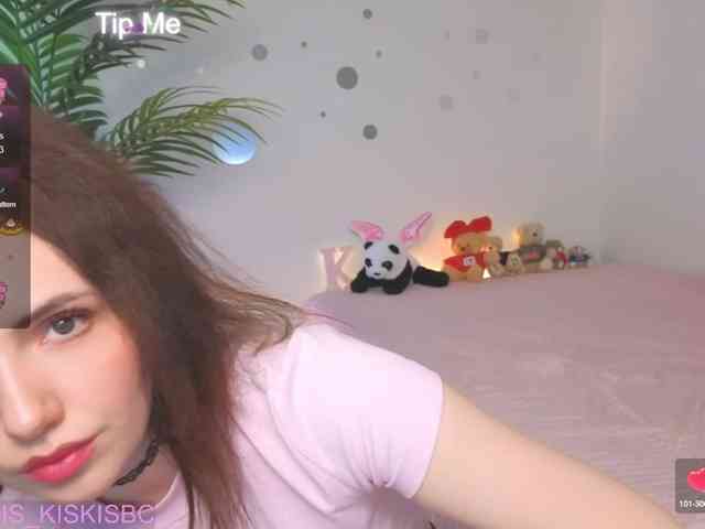 Kris_kiskis webcam