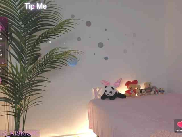 Kris_kiskis webcam