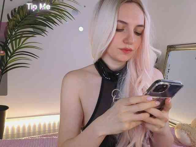 marykiskis Live Webcam on BongaCams