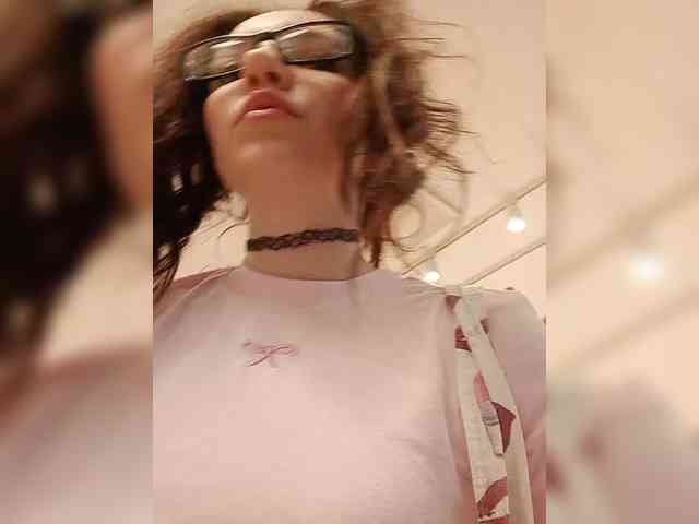 Kris_Lil webcam