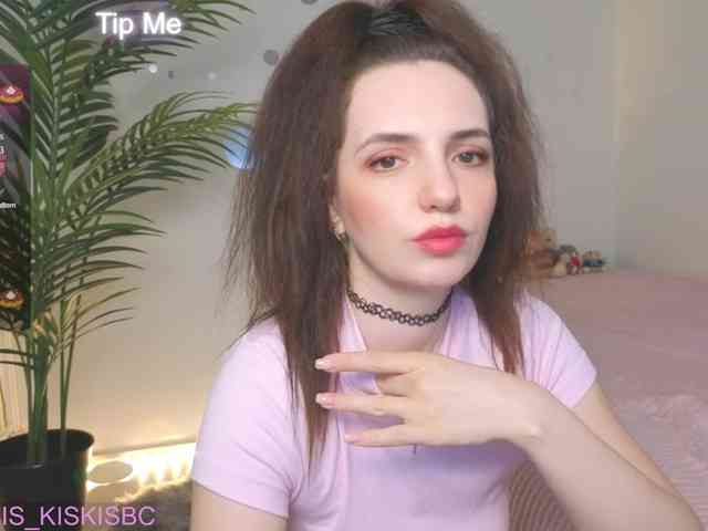 Kris_kiskis webcam