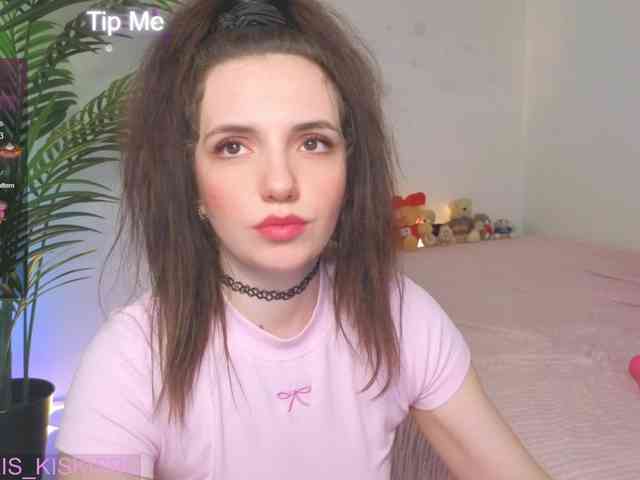 Kris_kiskis webcam