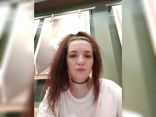 Kris_kiskis webcam