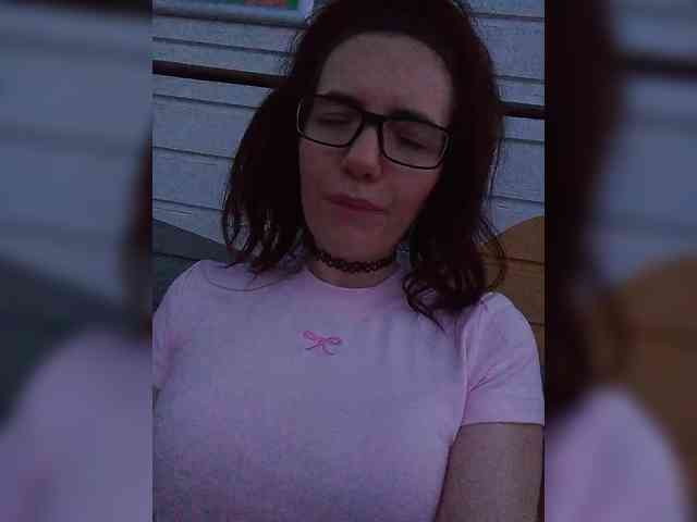 Kris_Lil webcam