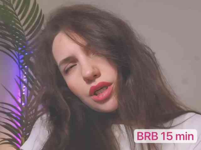 Kris_kiskis webcam