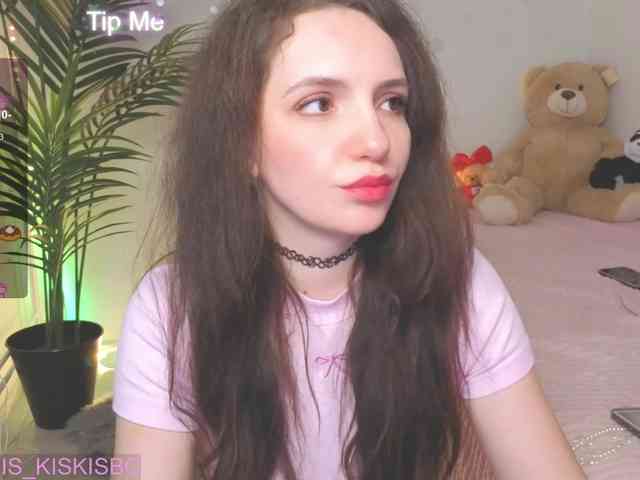 Kris_kiskis webcam