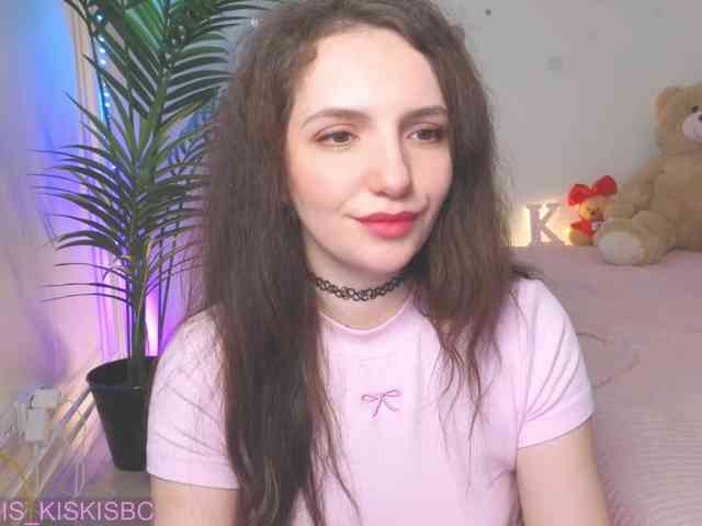 Kris_kiskis webcam