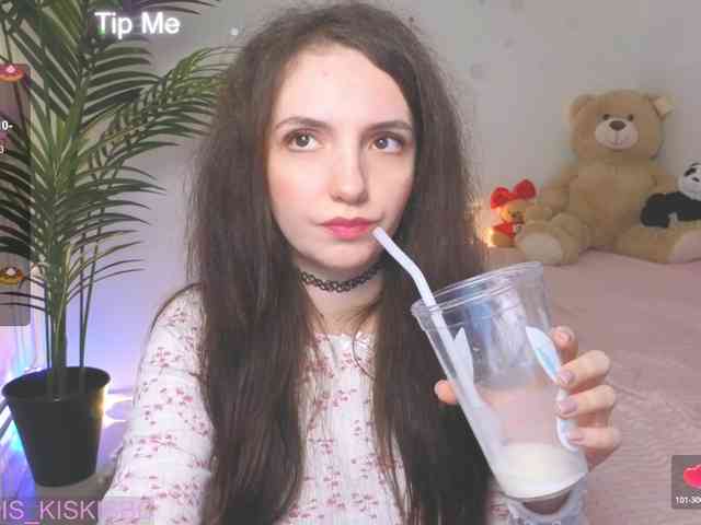 Kris_kiskis webcam