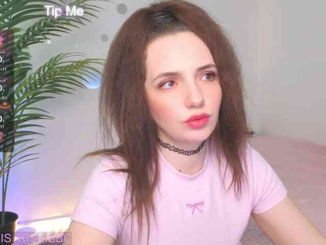 Kris_kiskis webcam