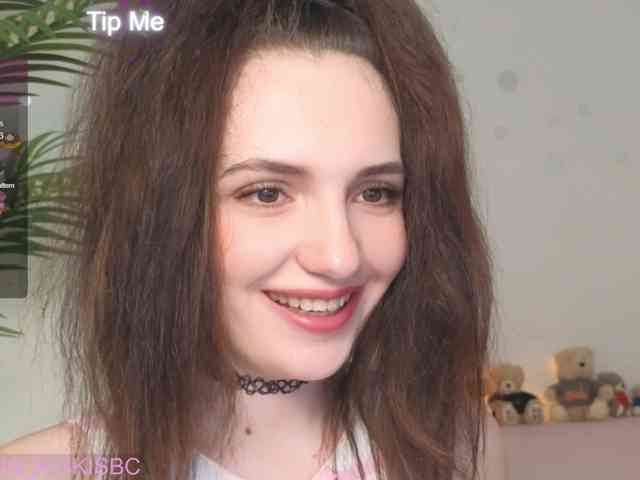 Kris_kiskis webcam