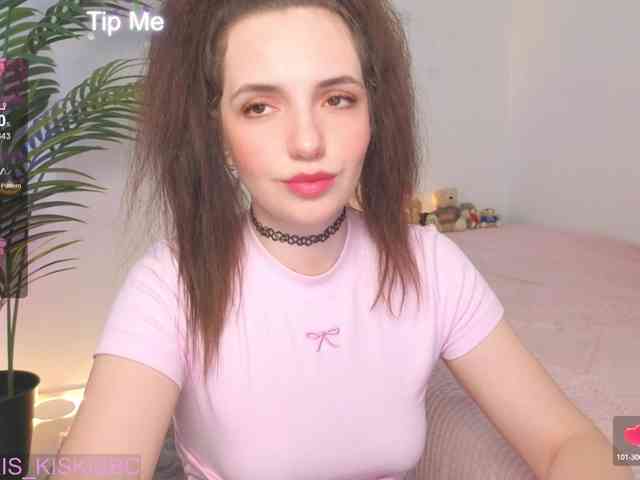 Kris_kiskis webcam