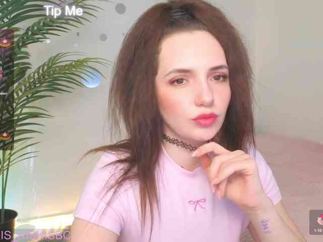 Kris_kiskis webcam