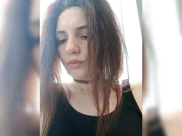 Kris_kiskis webcam
