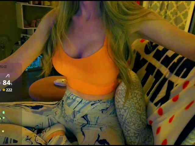 NikkiGlazer webcam