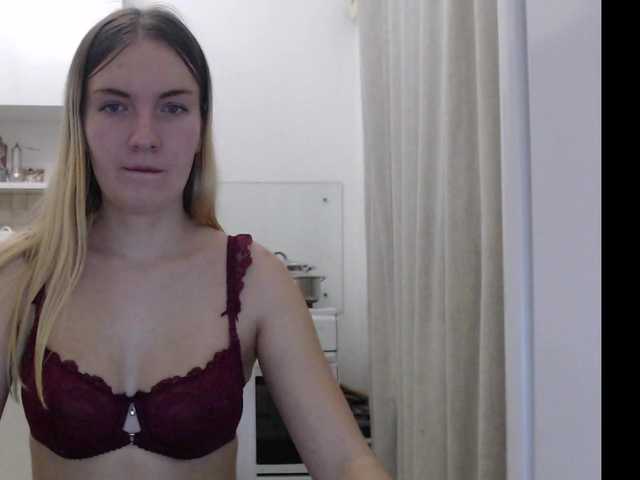 MilanaKristal's BongaCams show and profile