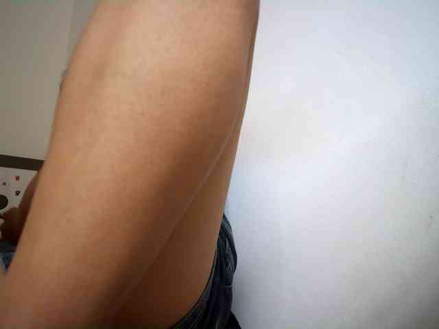 LoveYou-69 webcam