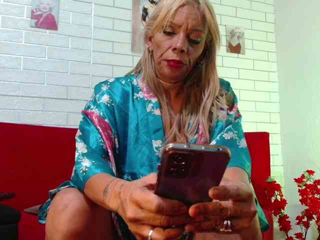 camsex live Marylin-Aboul