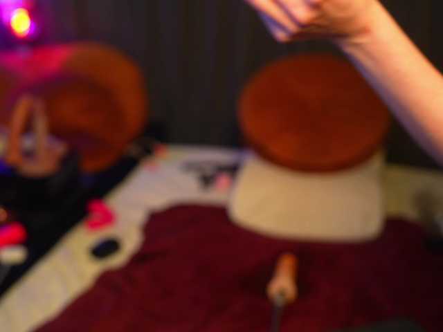 lacie-le-beauty's BongaCams show and profile