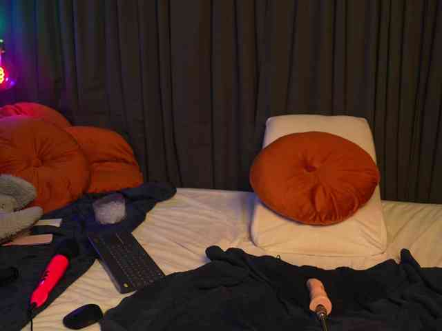 Lacie_Le_Beauty webcam