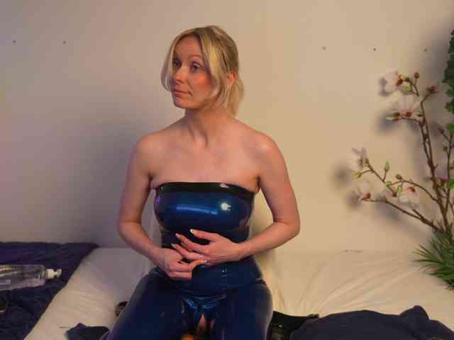 Lacie_Le_Beauty webcam