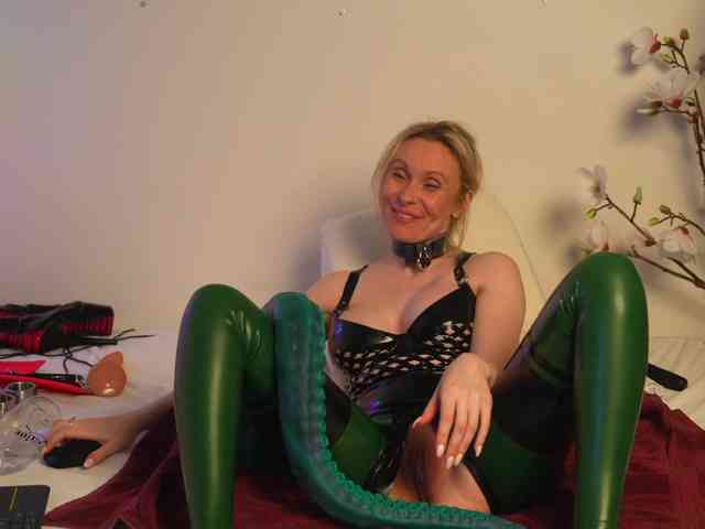 Lacie_Le_Beauty webcam