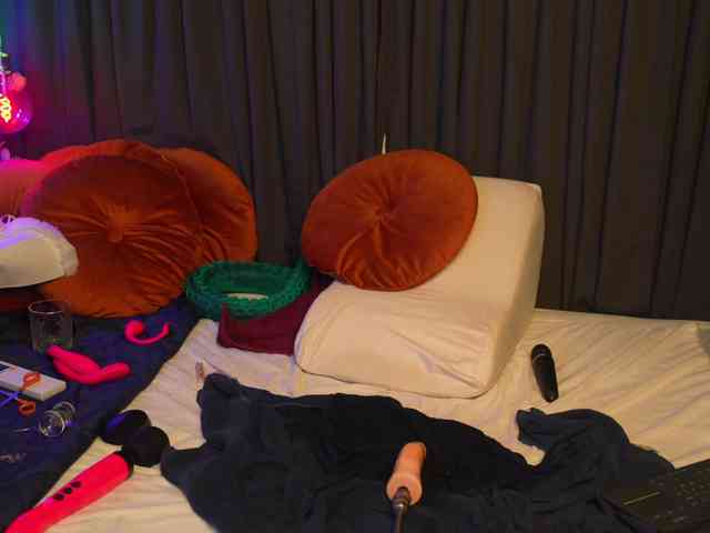 Lacie_Le_Beauty webcam