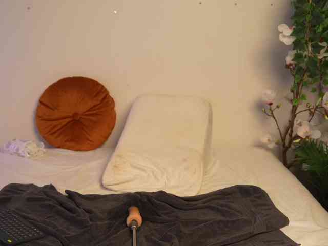 Lacie_Le_Beauty webcam