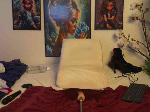 Lacie_Le_Beauty webcam