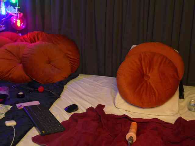 Lacie_Le_Beauty webcam