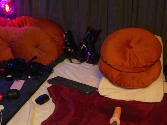 Lacie_Le_Beauty webcam