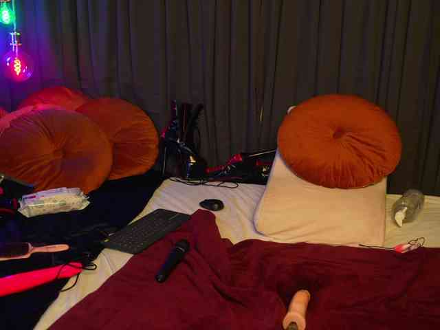 Lacie_Le_Beauty webcam